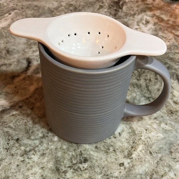 ❄️4 For $20 Urban Outfitters Peace Sign Tea Infuser Mug - Picture 4 of 5